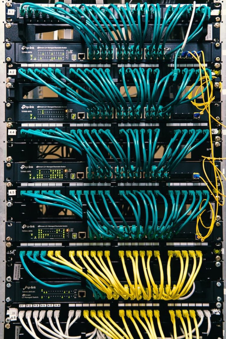 Auvik vs PRTG: Which Network Monitoring Tool Is Right for Small IT Teams? (2026)